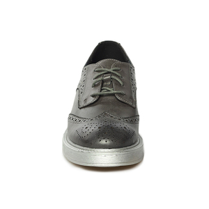 China Shoe Supplier Modern Formal <b>Leather</b> <b>Brogue</b> Flat Perforated Wingtip <b>Women</b> Oxford Shoes - Product Image 4
