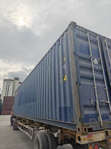 Contenedor de Transporte Marítimo Seco Usado de 40 pies SEGU 4643895 Azul, Unidad de Almacenamiento para Transporte de Carga, Logística y Manejo de Mercancías - Product Image 4