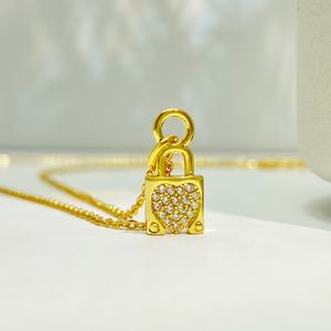 Collares de Moda con Circonita Cúbica Brillante, Joyería Chapada en Oro de 18K, Collar con Cierre de Corazón para Mujer - Product Image 1