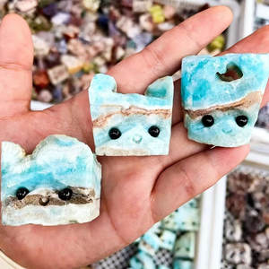 Factory Price Hand Carved Hemimorphite Stone Crafts Natural Quartz Animal <b>Crystal</b> <b>Cluster</b> Hedgehog for <b>Crystal</b> Decoration - Product Image 1