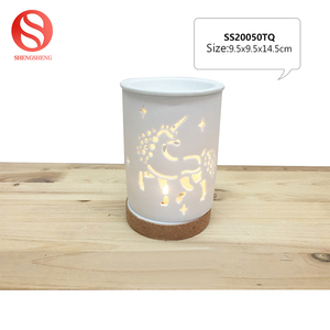 <span class=keywords><strong>Europe</strong></span> du <span class=keywords><strong>nord</strong></span> moderne en bois rond blanc licorne en céramique parfum brûleur à huile aromatique - Product Image 3