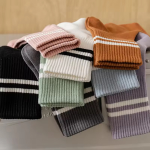 Wholesale High Quality Non-Slip Yoga <b>Socks</b> for Women Pilates Grip <b>Socks</b> with Custom Logo Design - Product Image 4