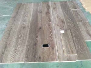 Pavimento in Rovere Europeo Naturale per Interni, Multistrato, Plancia Larga, Rovere Bianco con Superficie Affumicata, Parquet Ingegnerizzato - Product Image 5