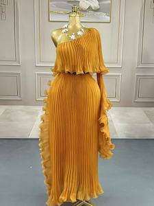 Miyake mode Design robe épaule inclinée couleur unie lâche vêtements pour femmes longueur moyenne robes élégantes 2025 été nouveau - Product Image 2