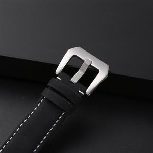 <span class=keywords><strong>Cinturino</strong></span> per <span class=keywords><strong>Orologio</strong></span> in <span class=keywords><strong>Pelle</strong></span> Crazy Horse a Sgancio Rapido, Stile Lussuoso e Robusto per <span class=keywords><strong>Uomo</strong></span>, Compatibile con Panerai, Alta Qualità - Product Image 4