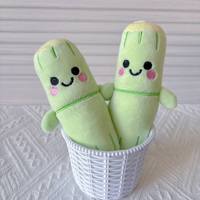 En gros : Pendentifs en peluche fruits et canne à sucre, Ornements de sac en bambou style dessin animé, Porte-clés en peluche, Poupées, Petites figurines, Cadeau pour enfants