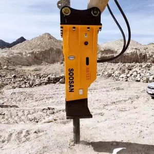 Martillo hidráulico SOOSAN SB121 con caja tipo silencio nueva condición con motor y componentes del núcleo del motor - Product Image 1