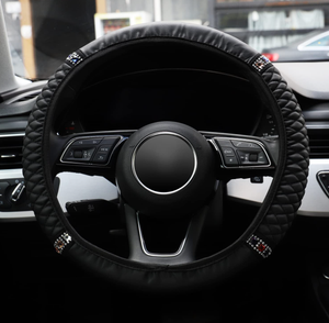 Funda <span class=keywords><strong>de</strong></span> cuero <span class=keywords><strong>para</strong></span> <span class=keywords><strong>volante</strong></span> <span class=keywords><strong>de</strong></span> coche, <span class=keywords><strong>Protector</strong></span> Universal antideslizante <span class=keywords><strong>de</strong></span> 15 pulgadas con diamantes <span class=keywords><strong>de</strong></span> imitación <span class=keywords><strong>de</strong></span> cristal ostentosos <span class=keywords><strong>para</strong></span> <span class=keywords><strong>mujer</strong></span> y Niña - Product Image 2