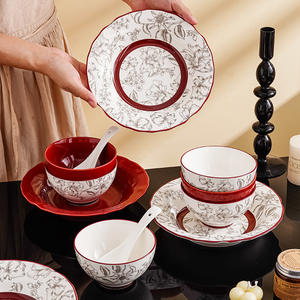 <span class=keywords><strong>Service</strong></span> <span class=keywords><strong>de</strong></span> <span class=keywords><strong>table</strong></span> en porcelaine <span class=keywords><strong>rouge</strong></span> bordeaux, vaisselle élégante et luxueuse pour mariage, cadeau <span class=keywords><strong>de</strong></span> Noël et dîner raffiné à la maison - Product Image 3