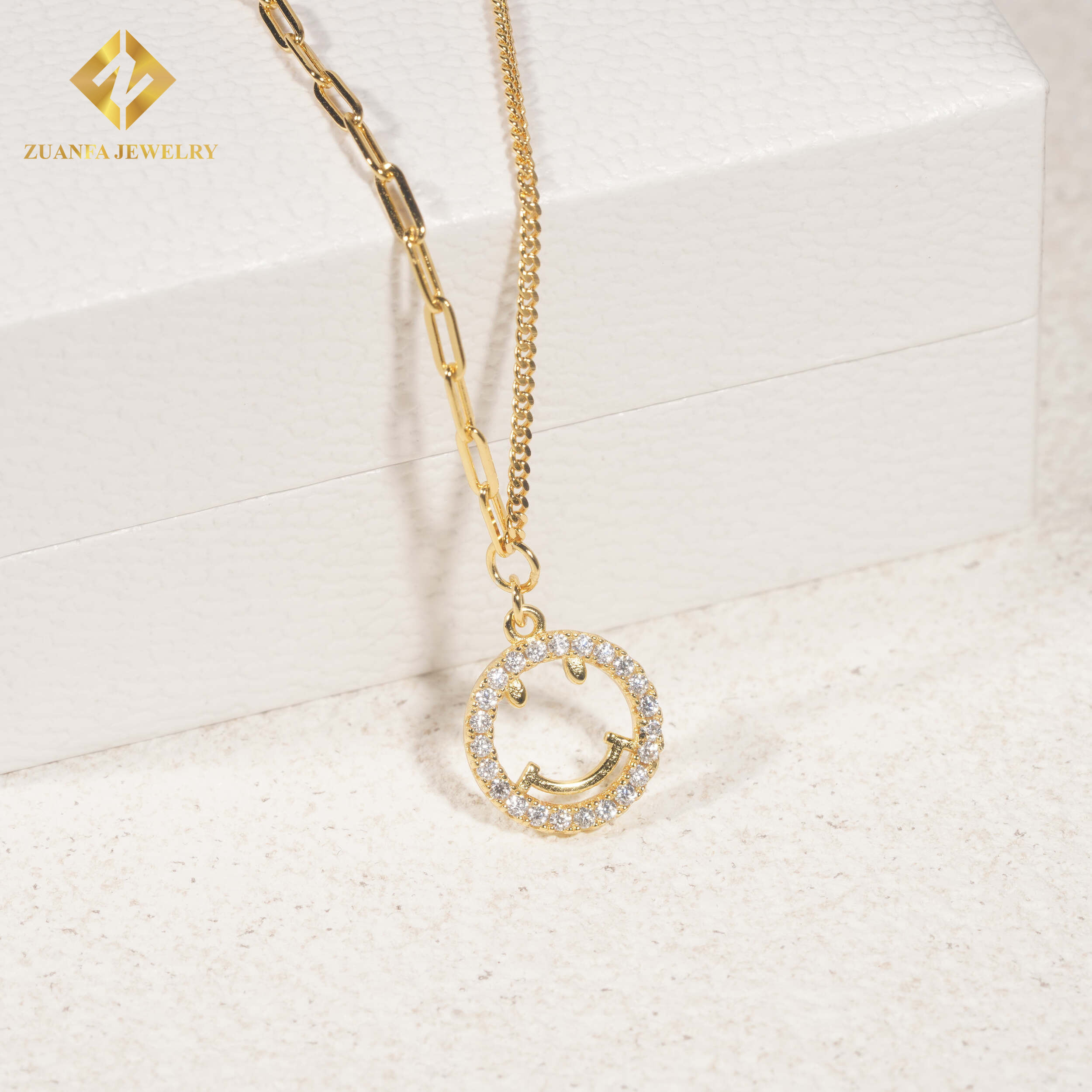 สีเหลือง