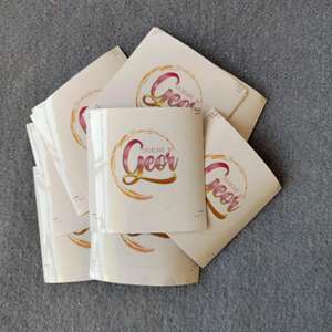 Autocollants ronds noirs personnalisés avec estampage à chaud doré, étiquettes imprimées haute adhérence, logo de marque imprimé pour petites entreprises - Product Image 2