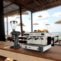 Machine à café professionnelle 3 en 1, machine à café italienne commerciale, machine à expresso à deux groupes E61 en Chine