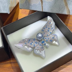 European American Fashion Micro-Inlaid Zircon Suit <b>Pin</b> Green Butterfly <b>Brooch</b> Pearl Chest Flower Copper Gold-Plated Number - Product Image 2