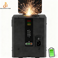 Paume taille batterie Mini froid Pyro feux d'artifice Machine 350W pulvérisation 3 mètres froid Sparkler Machine pour mariage fête Club DJ