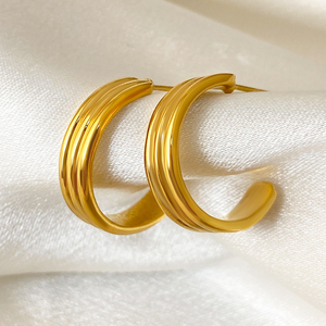 ต่างหูแบบติดหูทรงหนาเคลือบทอง 18k สำหรับผู้หญิง ทำจากทองแดง - Product Image 6