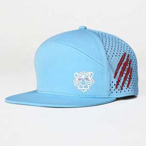 Gorra de 7 Paneles Personalizada al por Mayor, Azul Marino, Impermeable, Estructurada, con Logotipo Bordado, Perforaciones Cortadas con Láser, para Playa - Product Image 5