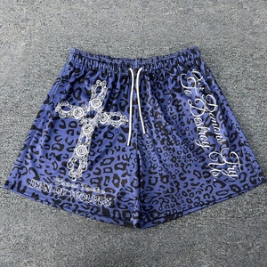 Pantalones Cortos Deportivos de Baloncesto Transpirables con Diseño Personalizado de Alta Calidad, Sublimados, para Hombre, con Bolsillos Laterales - Product Image 1