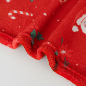 लाल सेंटा मैरी क्रिसमस ट्री, पर्यावरण के अनुकूल पॉलिएस्टर नरम आरामदायक बुना हुआ थ्रो कंबल घर के सोफे के लिए कंबल स्नोफ्लेक सजावटी - Product Image 5