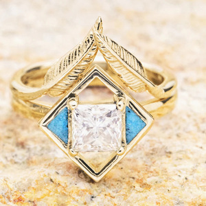 Anello da Donna Boho Chic con Foglia Geometrica e Zirconi Incastonati - Product Image 1