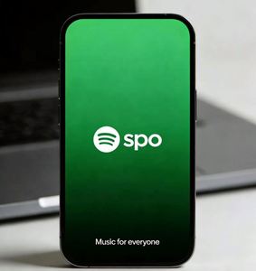 บัญชีเพลงพรีเมียม Spotify ใช้งานได้ทันที 6 เดือน สนุกกับชีวิตเพลงของคุณ - Product Image 1