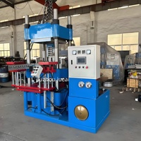 Presse de vulcanisation automatique pour caoutchouc de démoulage auxiliaire, avec roulement et engrenage, contrôle PLC automatique, chauffage électrique/hydraulique, économie de main-d'œuvre