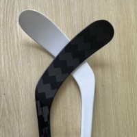 Bâton de hockey sur glace en carbone de qualité professionnelle, pour tir droit et gauche, point de flexion hybride bas, anti-vibration, pour joueurs de tous niveaux