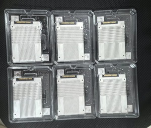 HORNG SHING SSD SSDPE2KE016T801 pour Intel OPAL D7 P4610 1.6T PCIe3.1x4 3DTLC 2.5 "15mm 3DWPD Solid State Drive - Product Image 4