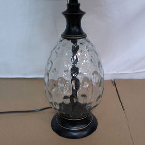 Lampe de table en verre marteau LED de luxe moderne Lampe de chevet blanche de style nordique antique pour chambre à coucher hôtel restaurant maison intelligente - Product Image 6