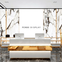 Présentoir à vêtements doré pour la vente au détail, table de présentation emboîtable, étagères à vêtements, présentoir de vêtements, mobilier pour magasin de vêtements