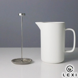 Cafetière à piston en céramique blanche de qualité supérieure avec double filtre en acier inoxydable pour la maison, le bureau ou le café, design élégant - Product Image 1