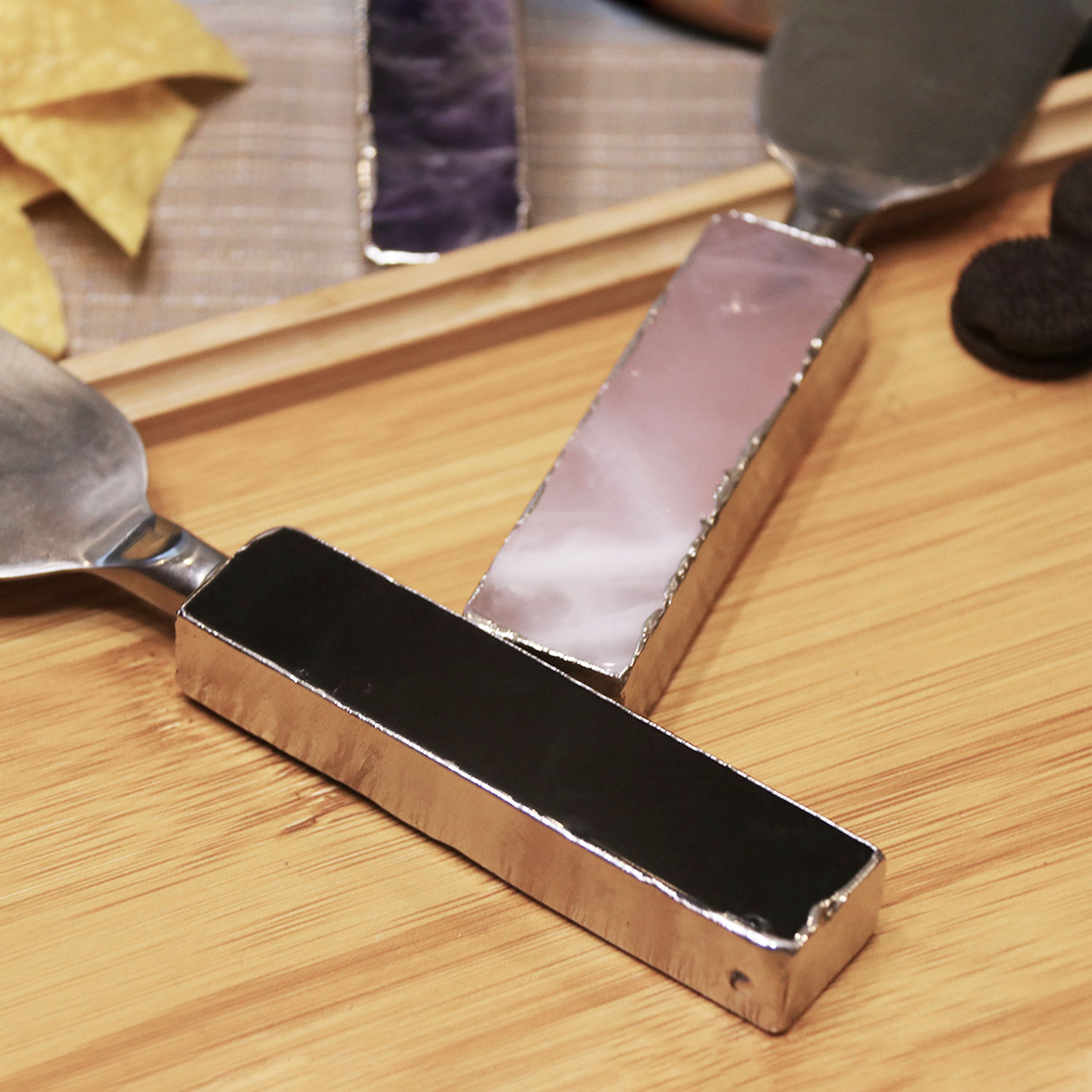 Оптовая продажа, лечебный камень, нож для сыра с натуральным черным кристаллом