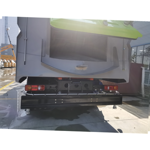 Máquina barredora de carreteras móvil versátil de 16 metros cúbicos, diésel, en Lesoto - Product Image 3