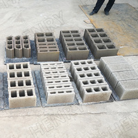 Machine simple de fabrication de blocs ou de briques en béton QT4-40 2026 à vendre