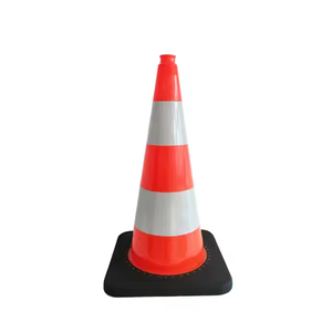 Fabrication de cônes de signalisation routière en PVC 75, cônes de route réfléchissants - Product Image 1