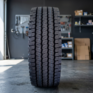 ผู้จัดจำหน่ายยางรถบรรทุกคุณภาพพรีเมียม 11R24.5-16PR ยางเรเดียลแบบไม่มียางใน สำหรับทุกตำแหน่ง ยางรถบรรทุกใหม่ รับประกัน 5 ปี ผลิตตามสั่ง - Product Image 2