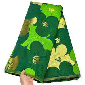 Tessuto Jacquard in Raso con Pizzo Francese, Broccato Dorato, Ecologico 100% Poliestere per Abiti <span class=keywords><strong>da</strong></span> Sposa e Abbigliamento Femminile - Product Image 6