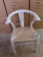Chaise de salle à manger moderne et confortable en teck massif avec coussin de couleur naturelle pour la maison, l'hôtel, le restaurant, la cuisine, la villa, le parc