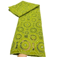 Tissu en dentelle de coton vert olive brodé avec des strass argentés brillants et des paillettes fines, bordure attrayante, dentelle africaine