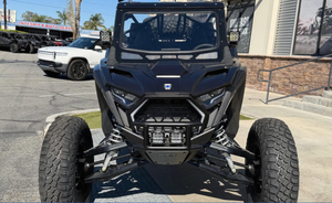 RZR Pro R Ultimate UTV, Motor V-Twin de 976cc Refrigerado por Líquido, 2WD/4WD, Visco-Lok, Vehículo Utilitario Todoterreno para Aventuras - Product Image 2