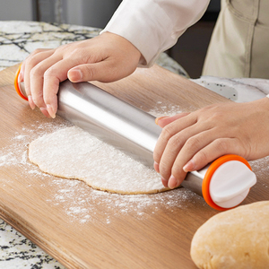 Tappetino per Impastare Regolabile con Anello Rimovibile, Rullo per Impasto in Acciaio Inox, Tappetino in Silicone Antiaderente - Product Image 2