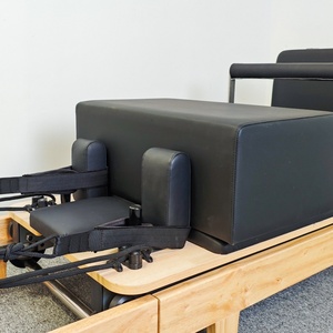 Machine de Pilates Reformer pliable en bois de chêne de qualité supérieure pour un entraînement complet du corps - Product Image 2