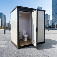 Toilettes mobiles portables pour parcs et événements, structure en HDPE, porte coulissante, toilettes extérieures équipées d'un lavabo, durables et écologiques