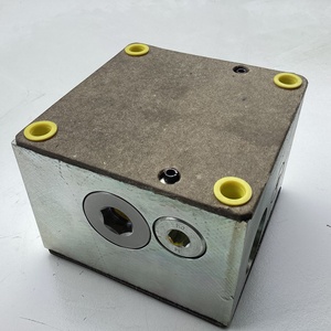 แผ่นเช็คแบบ Pilot Operated รุ่น R900425901 Z4S16-2X NG16 CETOP 07 Sandwich Plate มีสินค้าในสต็อก - Product Image 2