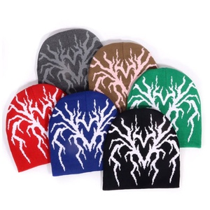 Bonnet <span class=keywords><strong>tricot</strong></span>é jacquard Y2K personnalisé en gros, motif cœur d'araignée, broderie de logo, lettres en strass, imprimé numérique - Product Image 1