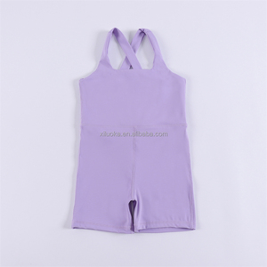 Mono de Moda sin Mangas con Tirantes y Espalda Descubierta en Color Negro - Product Image 2