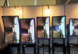 Moniteur à écran tactile incurvé en C de 43 pouces en option Bande lumineuse LED à carte 3M Affichages de signalisation numérique de jeu capacitif <span class=keywords><strong>LCD</strong></span> vertical - Product Image 5