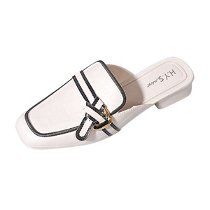 Sandales en peluche tendance pour femmes avec talon, mules pour femmes, chaussures Mary Jane pour femmes, chaussures plates classiques pour femmes, sandales à enfiler - Product Image 1