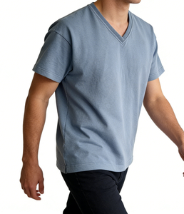 T-Shirt Classica da Uomo Personalizzata con Scollo <span class=keywords><strong>a</strong></span> V in Cotone Pesante Traspirante Anti-Pilling Ecologica Anti-Piega Casual ODM OEM - Product Image 2