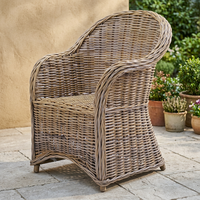 Chaise d'hôtel en bois de haute qualité en rotin et rotin kubu gris avec coussin d'origine indonésienne