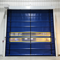 Porte pliante haute vitesse en PVC coupe-vent, système de rideaux flexibles renforcés pour entrée d'entrepôt extérieur